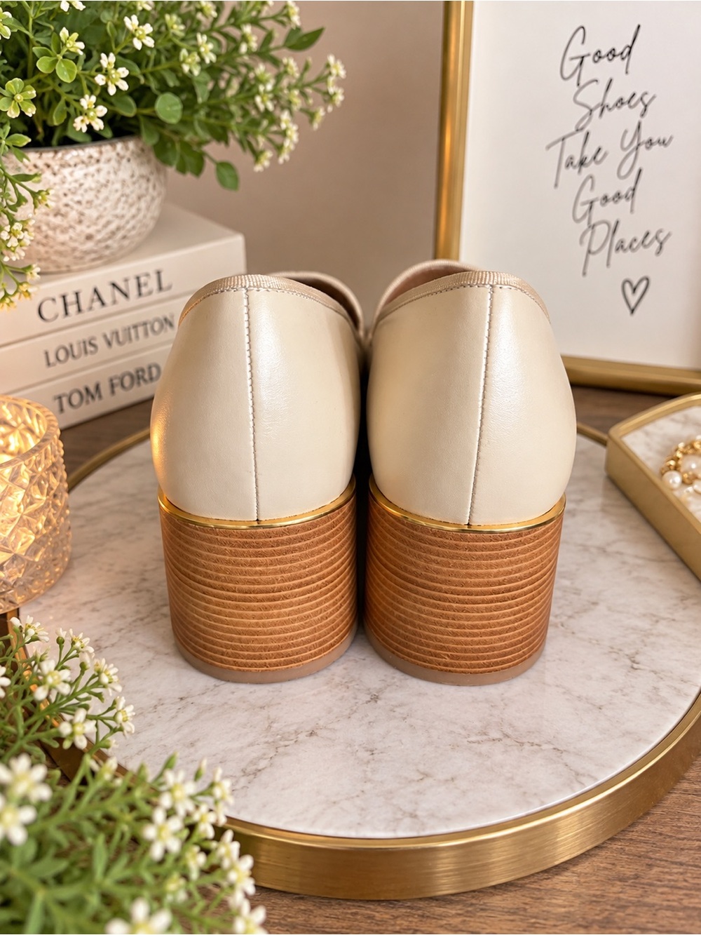 Tory Burch Cream Croc-Embossed Leather Short-Heel Loafers with Logo Plaque - Picture 3 of 6